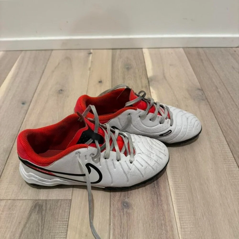 Nike Tiempo Legend 9 Pro white and red football boots kids 2.5y